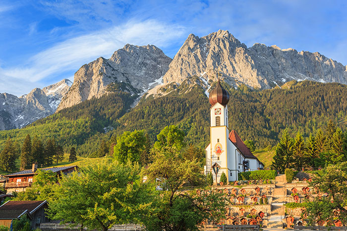 germany-garmisch-partenkirchen-zugspitse-mountain
