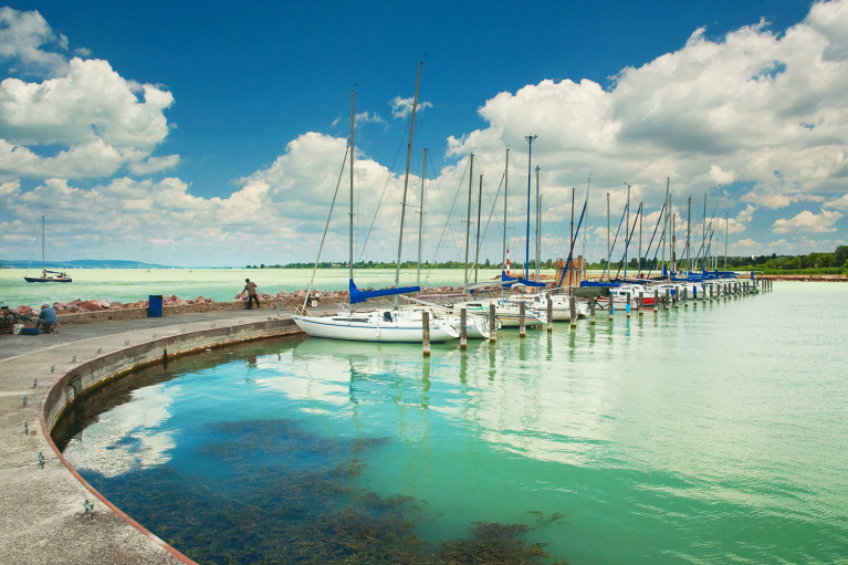 hungary-lake-balaton-boats