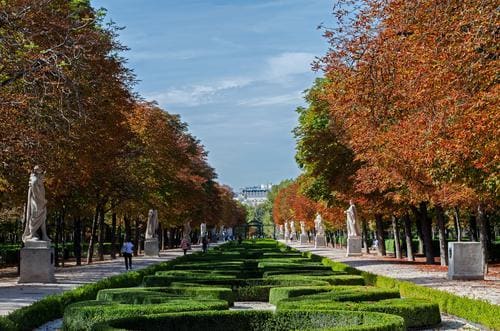 1 week in Europe in the fall | Madrid's El Retiro Park in autumn
