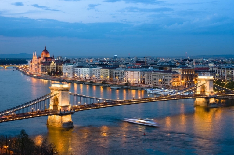 Budapest di notte