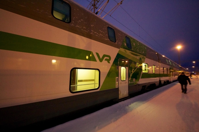 Treno notturno finlandese a due piani