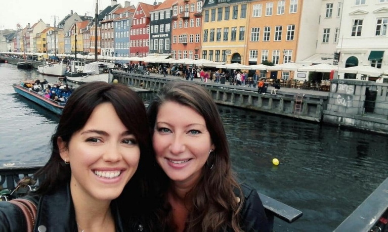 « Il y a plusieurs villes dans la ville, à Copenhague. N'oubliez pas de visiter la ville libre de Christiania ! »