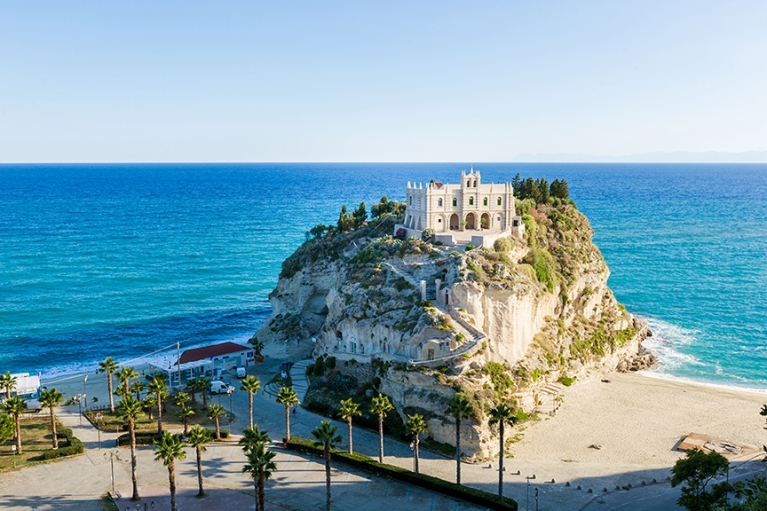 tropea_beach_italy_sm
